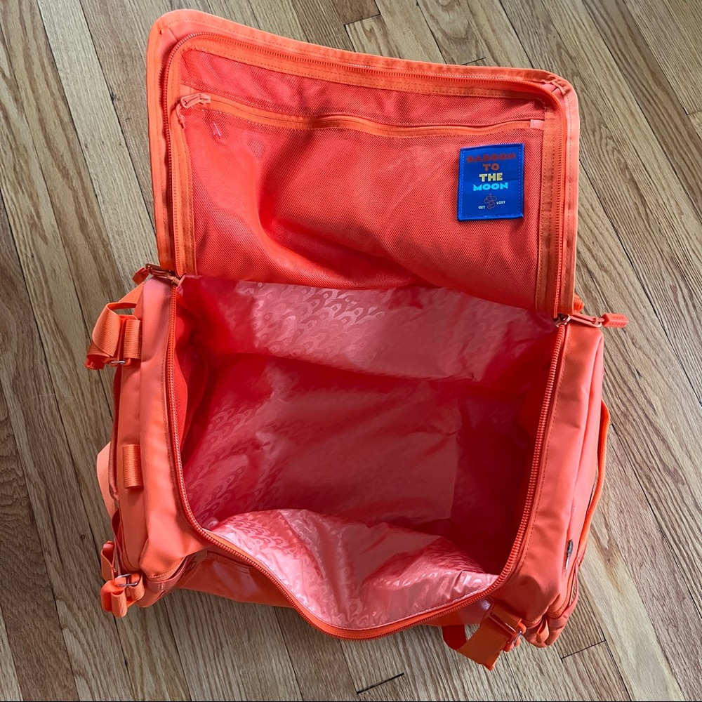 baboon to the moon small go bag 40L orange